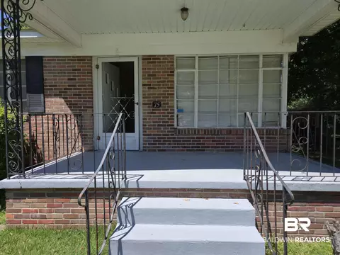 75 Picardy St, Mobile, AL 36607 photo 2