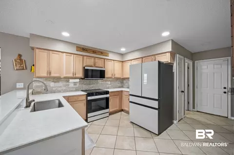 160 Robbins Blvd, Daphne, AL 36526 photo 10