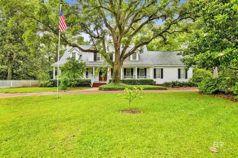 5460 Battles Wharf Dr, Fairhope, AL 36532