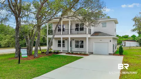 5099 Leeward Dr, Pensacola, FL 32507