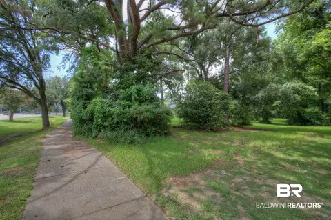304 Greeno Rd, Fairhope, AL 36532