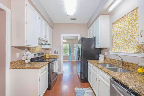 Kitchen - 209 Montclair Loop, Daphne, AL 36526 photo 1 of 4