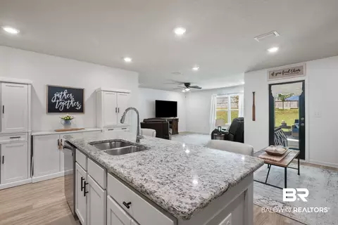 2526 E Windmere Dr, Semmes, AL 36575 photo 8