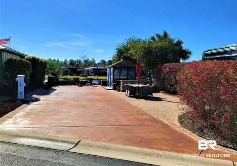 208 Magnifico Dr, Foley, AL 36535