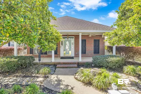 10152 Papas St, Daphne, AL 36526