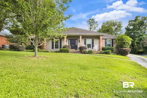 7431 Summer Ct, Mobile, AL 36695
