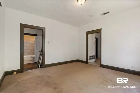 672 Burden St, Mobile, AL 36607 photo 4