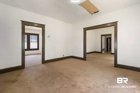 672 Burden St, Mobile, AL 36607 photo 3