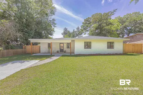 362 Azalea St, Fairhope, AL 36532