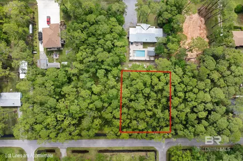 144 Mississippi St, Dauphin Island, AL 36528