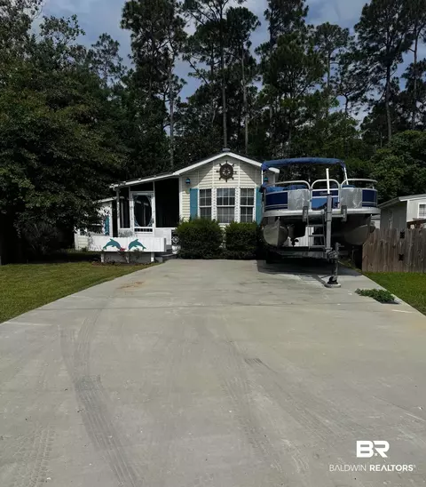 281 Buena Vista Cir, Lillian, AL 36549