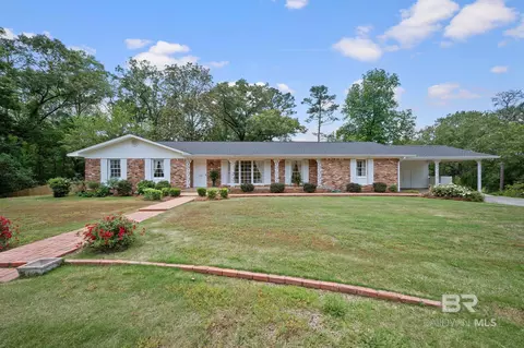 155 Hillcrest Dr, Monroeville, AL 36460