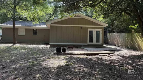 Exterior - 332 Syracuse St, Mobile, AL 36608 photo 4 of 8