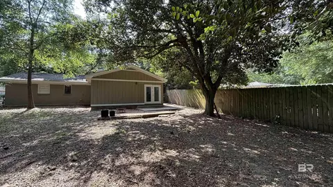 Exterior - 332 Syracuse St, Mobile, AL 36608 photo 5 of 8