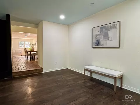 Entry Way - 332 Syracuse St, Mobile, AL 36608 photo 2 of 2