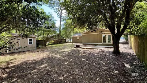 Exterior - 332 Syracuse St, Mobile, AL 36608 photo 7 of 8