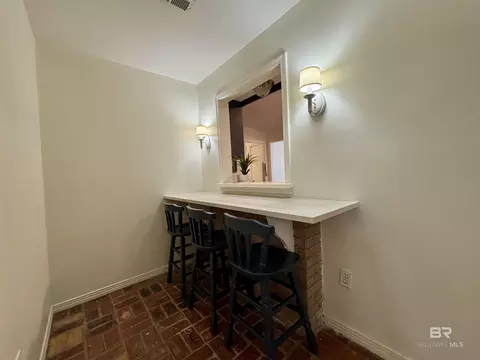 Dining - 332 Syracuse St, Mobile, AL 36608 photo 3 of 3