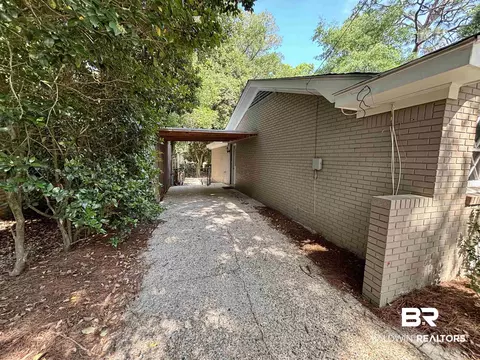 332 Syracuse St, Mobile, AL 36608 photo 3