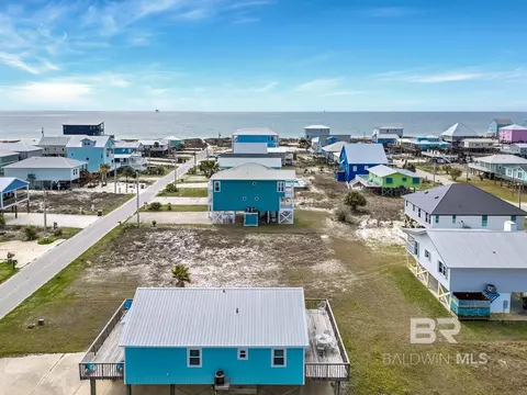 467 W Bernard Ct, Gulf Shores, AL 36542