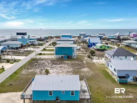 467 W Bernard Ct, Gulf Shores, AL 36542