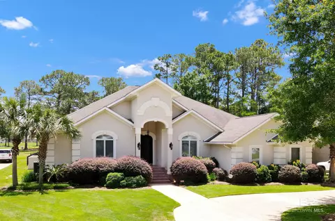 613 Wedgewood Dr, Gulf Shores, AL 36542