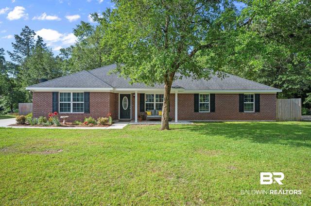 110 Lucy Dr, Bay Minette, AL 36507