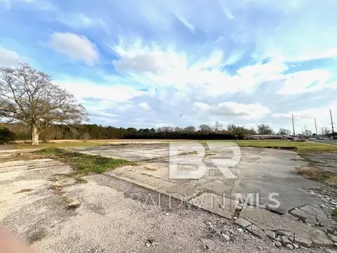 326 N Main St, Atmore, AL 36502