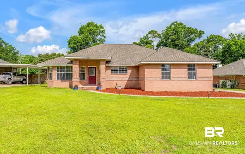 10687 Magnolia Ln, Lillian, AL 36549