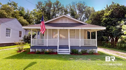 21 Crenshaw St, Mobile, AL 36606