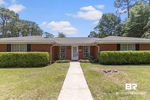 112 Meadow Wood Dr, Daphne, AL 36526