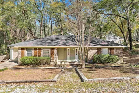 107 Donna Cir, Daphne, AL 36526