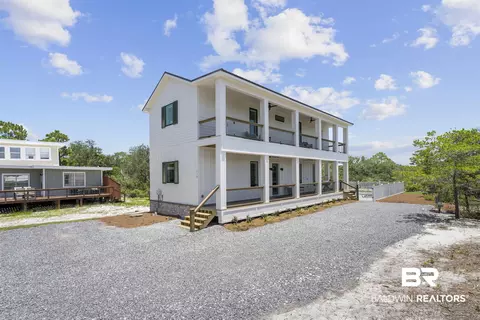 530 Veterans Rd, Gulf Shores, AL 36542