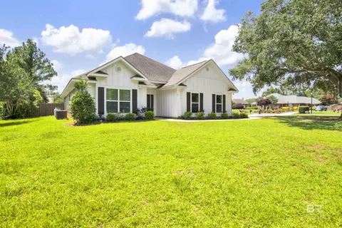 16496 Gaineswood Dr, Fairhope, AL 36532