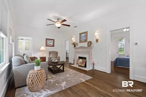 1910 Hunter Ave, Mobile, AL 36606 photo 4