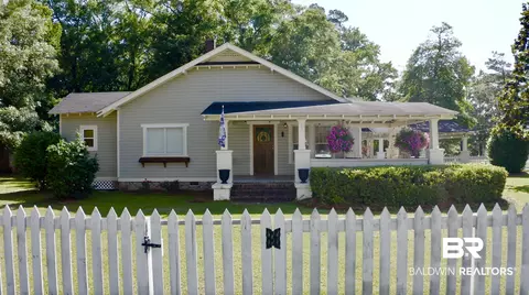 900 Hand Ave, Bay Minette, AL 36507