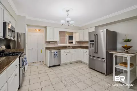 2908 Brierwood Dr, Mobile, AL 36606 photo 9