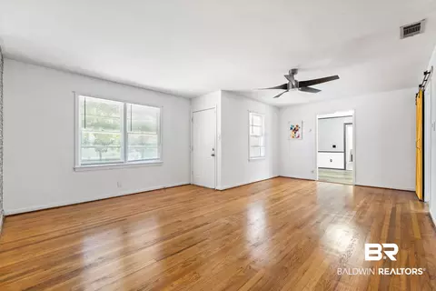 4014 Moffett Ct, Mobile, AL 36618 photo 2