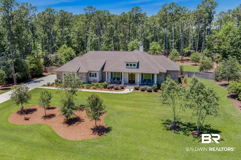 5169 Beatrice Rd, Gulf Shores, AL 36542
