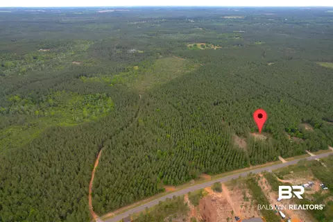 26610 Linholm Rd, Robertsdale, AL 36567
