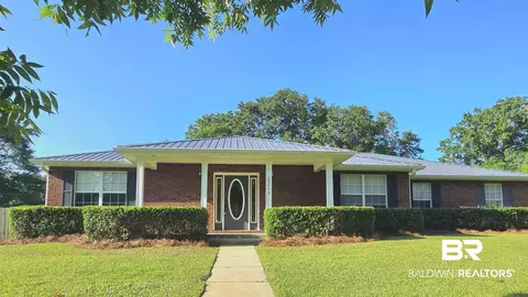22054 S Stoddard St, Robertsdale, AL 36567