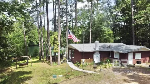 586 Buddy Lake Rd, Brewton, AL 36426