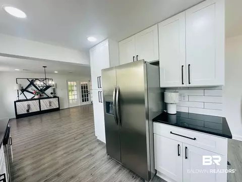 808 Rowell St, Mobile, AL 36606 photo 8