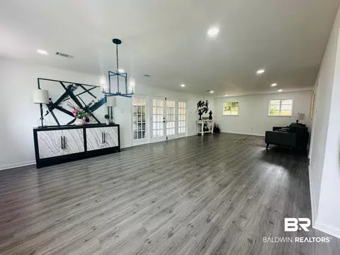 808 Rowell St, Mobile, AL 36606 photo 9