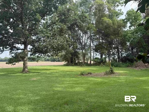 208 E Hamm Ave, Summerdale, AL 36580