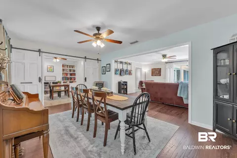 224 Cache Cir, Chickasaw, AL 36611 photo 6