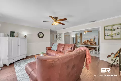 224 Cache Cir, Chickasaw, AL 36611 photo 11