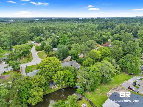 224 Cache Cir, Chickasaw, AL 36611 photo 37