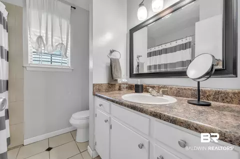 224 Cache Cir, Chickasaw, AL 36611 photo 23