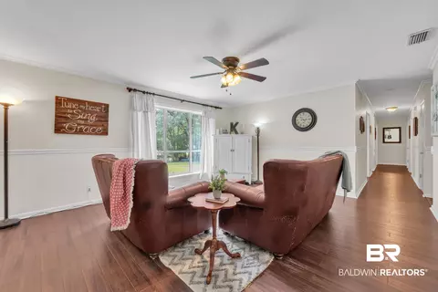 224 Cache Cir, Chickasaw, AL 36611 photo 7