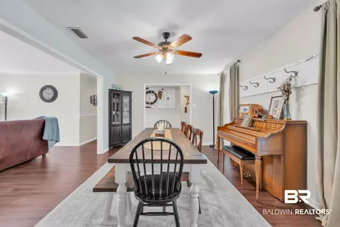 224 Cache Cir, Chickasaw, AL 36611 photo 18